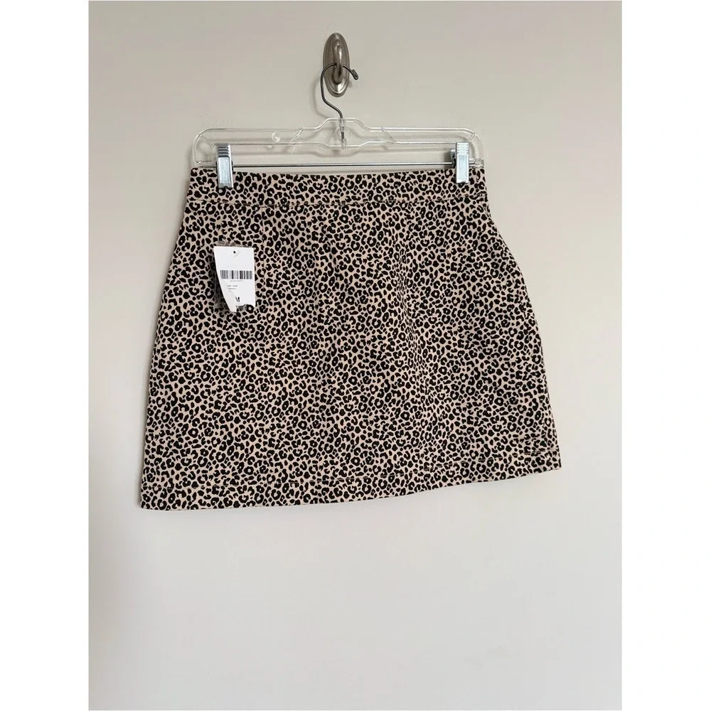 Leopard Button-Front Mini Skirt -‎ Size Medium